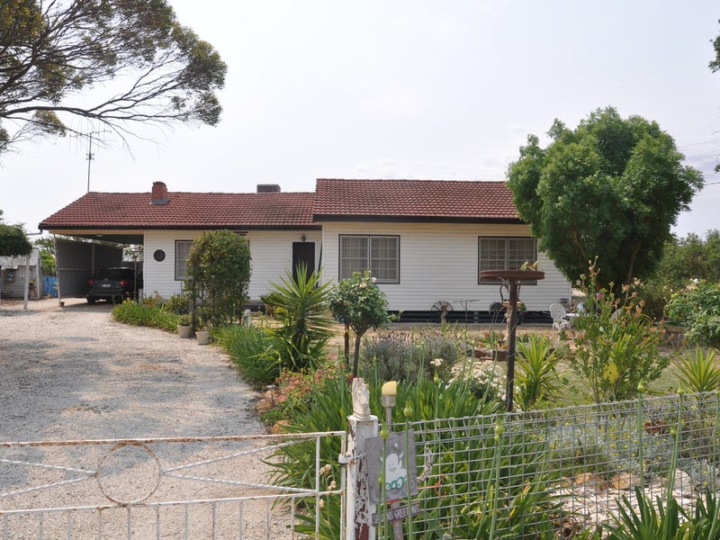 48 Kerang Road, Quambatook, VIC 3540