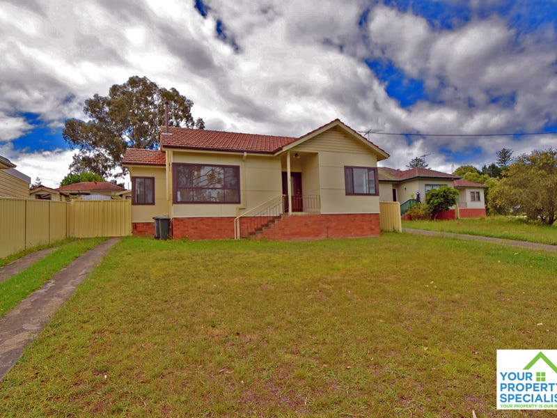 14 Donaldson Street, Bradbury, NSW 2560