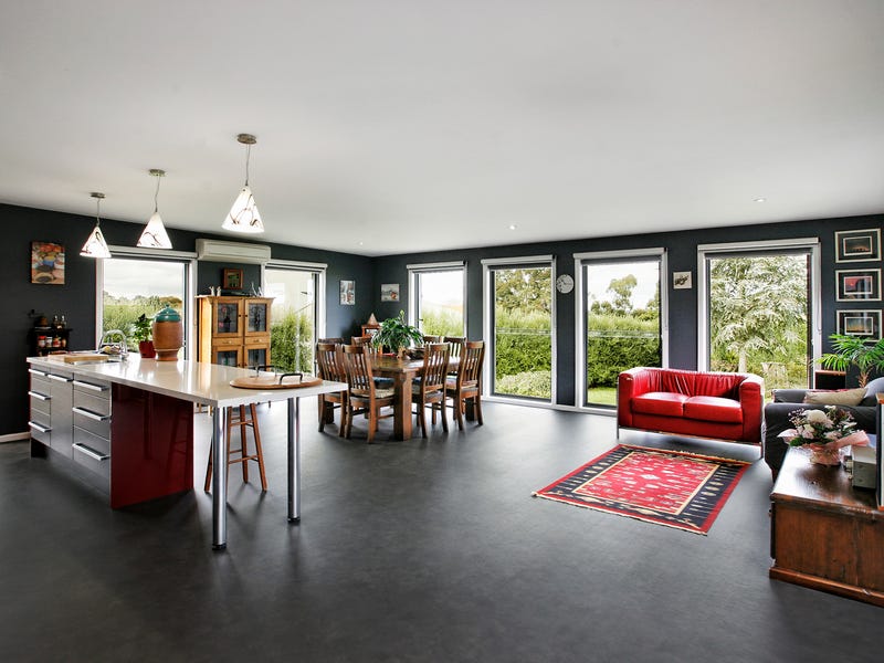 39 Cherry Lane, Gisborne, Vic 3437 Property Details