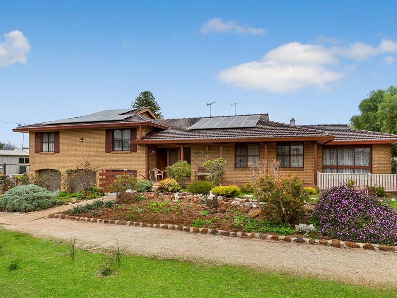 71 Fitzroy Street, Kerang, Vic 3579 House for Sale