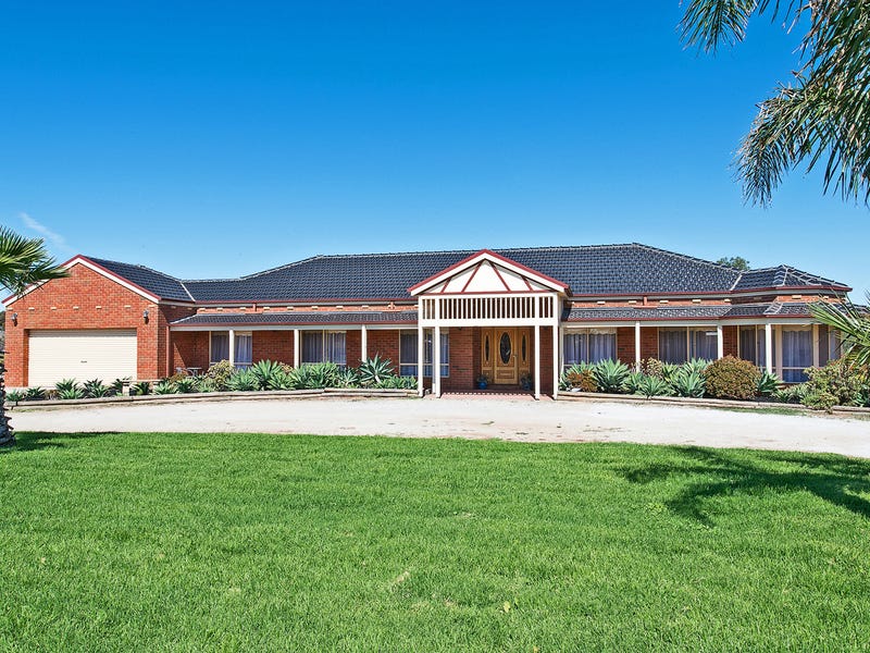 61 Butterworth Street, Swan Hill, VIC 3585