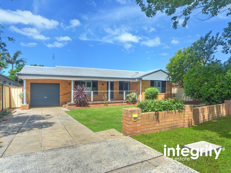 8 Lyrebird Drive, Nowra, NSW 2541 Property Details