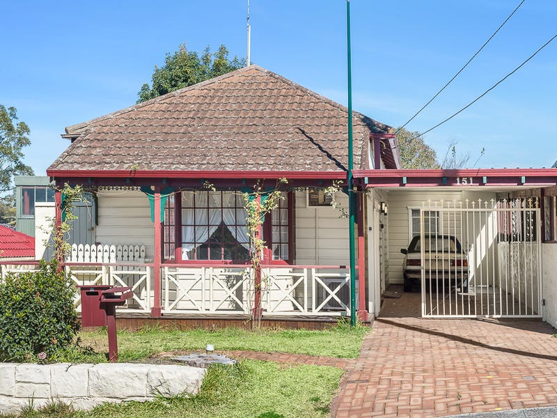 151 Woids Avenue, Carlton, NSW 2218 Property Details