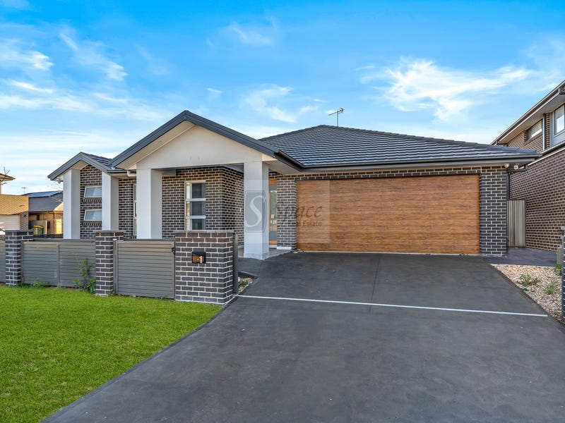 1 Rowland Avenue, Catherine Field, NSW 2557