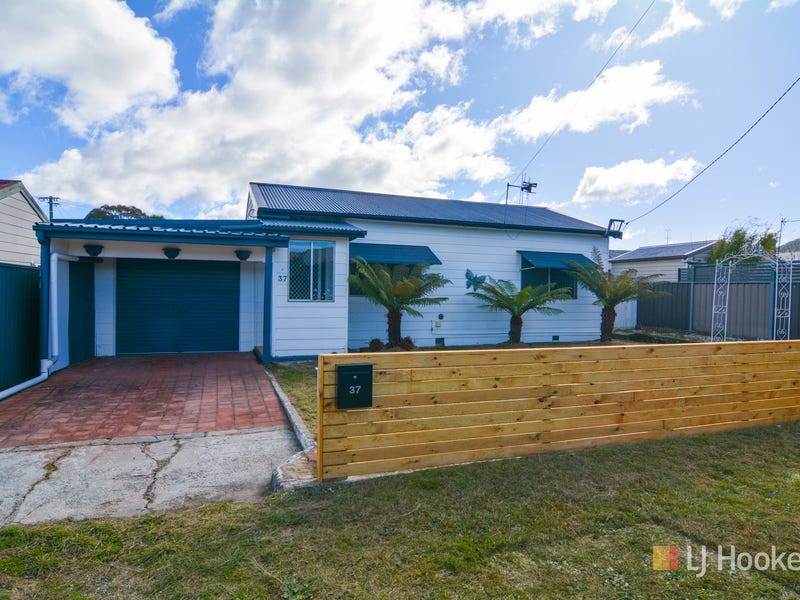 37 Outer Crescent, Lithgow, NSW 2790 Property Details