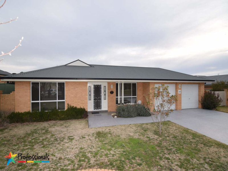 25 Roxburgh Drive, Kelso, NSW 2795 Property Details