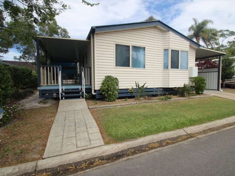 4 Wisteria Drive, Eli Waters, QLD 4655