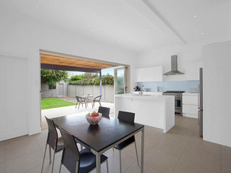 13 Dalmeny Avenue, Rosebery, NSW 2018 Property Details