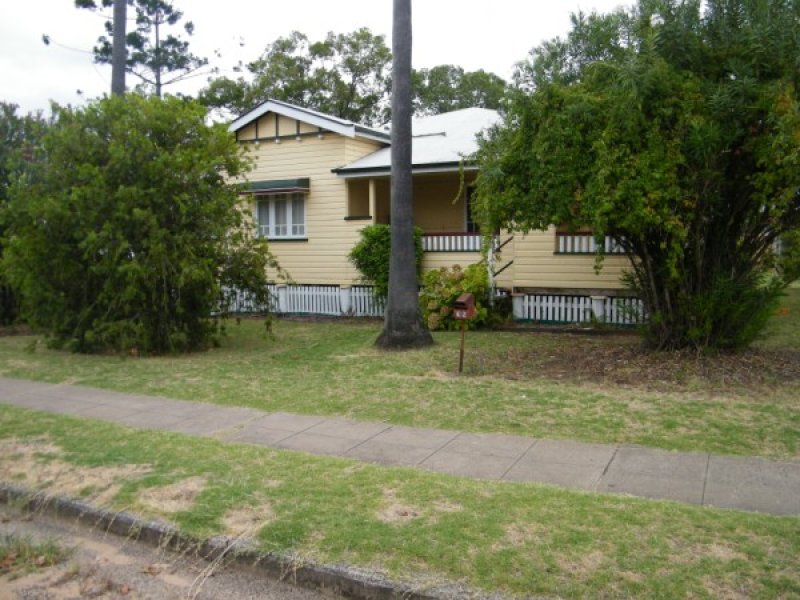 35 Colamba Street, Chinchilla, QLD 4413