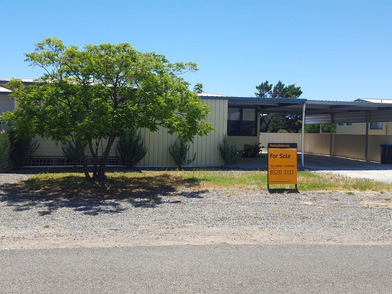 7 Curlew Cres, Thompson Beach, SA 5501