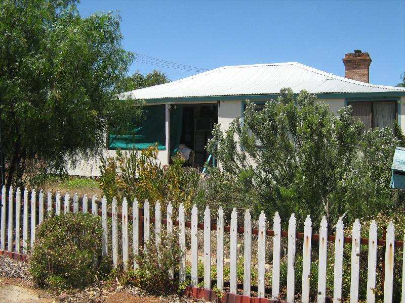 63 WALTON STREET, Corrigin, WA 6375 Property Details