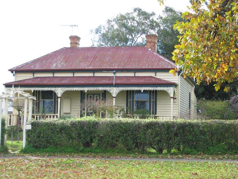 34 Burns Street, Hamilton, Vic 3300 Property Details