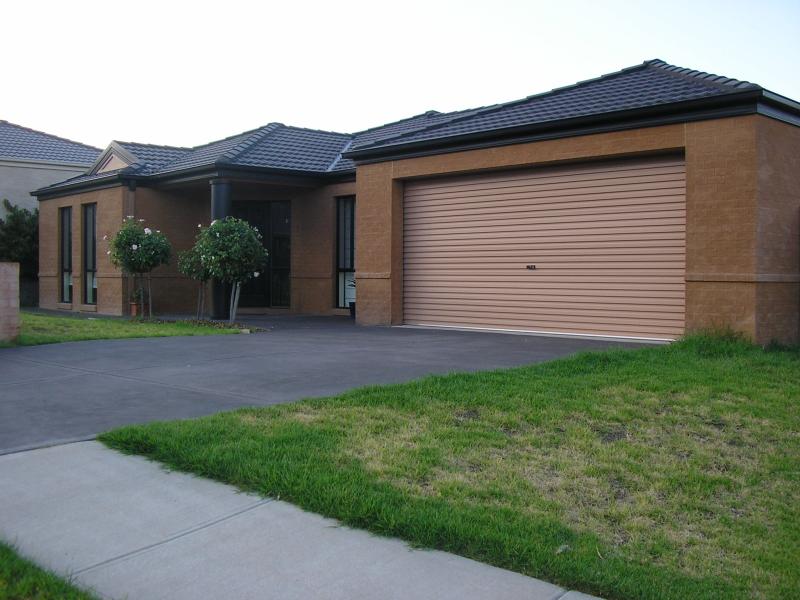 68 Barton Street, West Wodonga, VIC 3690