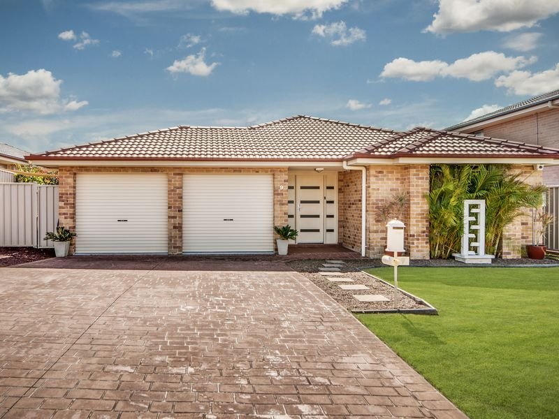 9 Greenhaven Circuit, Woongarrah, NSW 2259 - Property Details