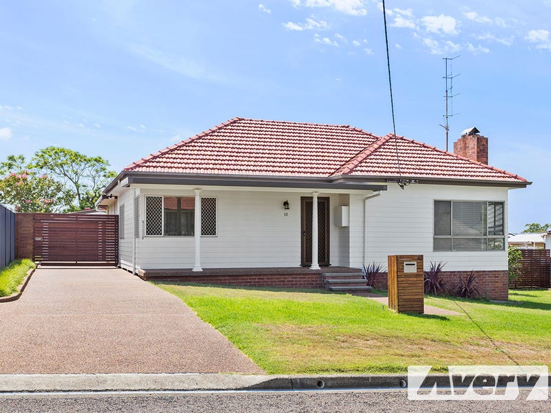 10 Elizabeth Street, Fennell Bay, NSW 2283