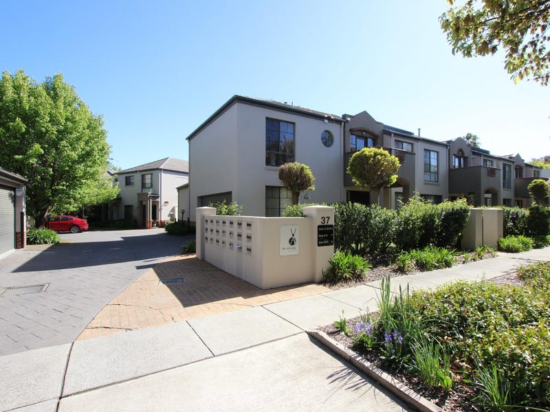 9/37 Ipima Street, Braddon, ACT 2612