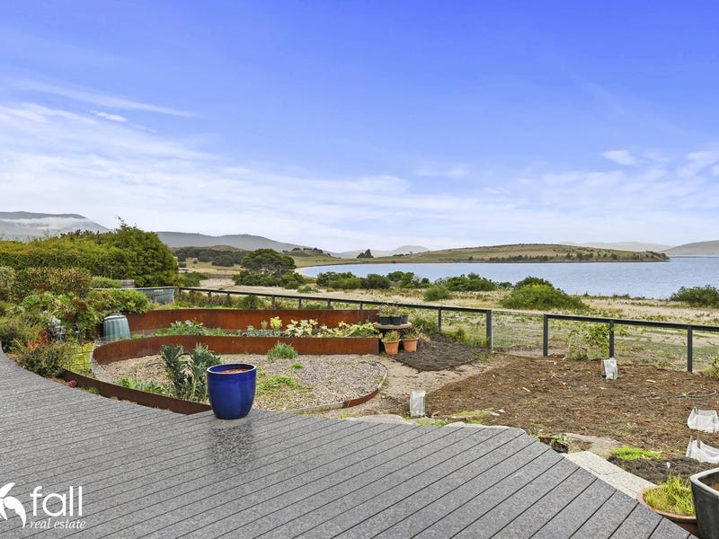 22 Meadows Place, Opossum Bay, TAS 7023