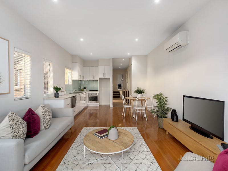 2 Grants Lane, Hampton, Vic 3188 Property Details