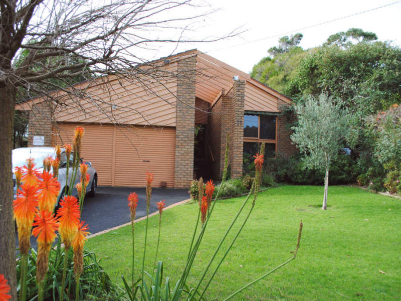 11 Wimborne Avenue, Mount Eliza, VIC 3930