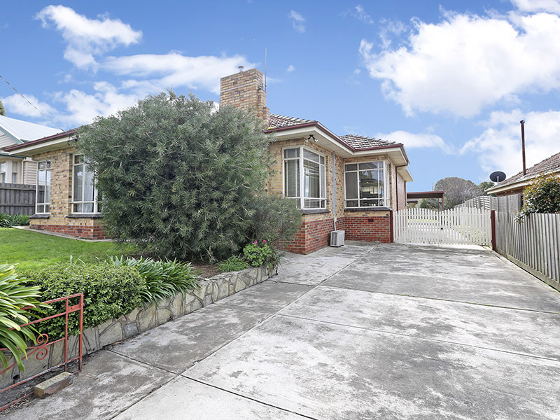 30 Roslyn Road, Belmont, Vic 3216 Property Details