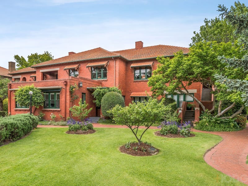 3/8 Ardoch Avenue, St Kilda East, VIC 3183