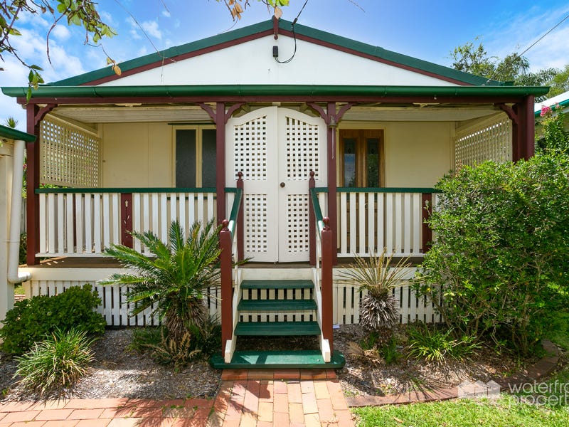 54 Mclennan Street, Woody Point, QLD 4019