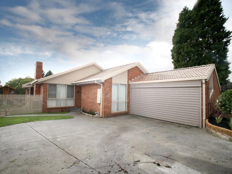 34 Erskine Drive, Rowville, Vic 3178 Property Details