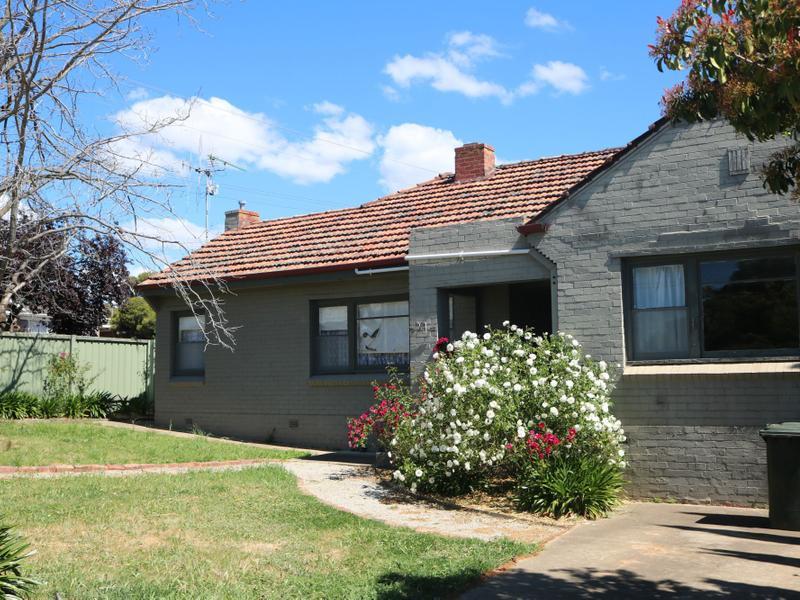 20 Bendigo Cres, Flora Hill, Vic 3550