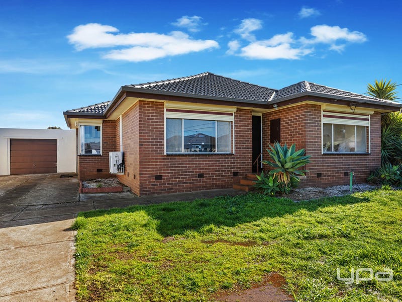 1 Kerrison Avenue, St Albans, VIC 3021