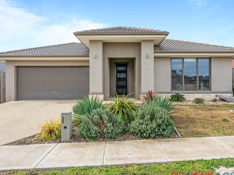 11 Landing Avenue, Doreen, VIC 3754