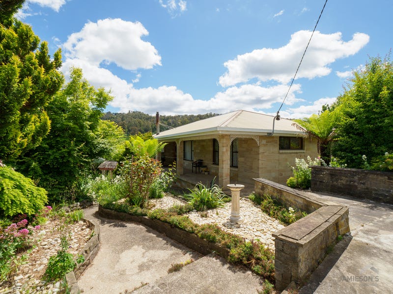 2 Hall Street, Mole Creek, Tas 7304