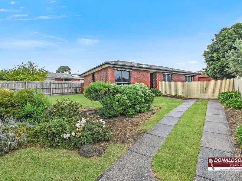 8 Darling Way Narre Warren Vic 3805 Property Details