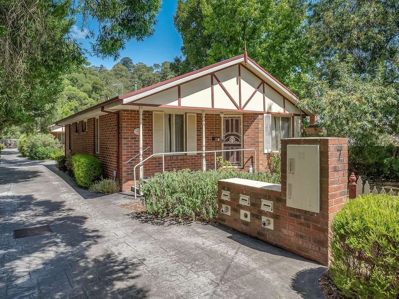 1/7 Mount View Road, Upper Ferntree Gully, VIC 3156