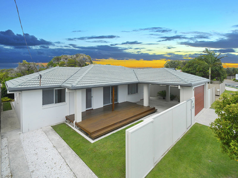 137 Mallawa Drive, Palm Beach, QLD 4221