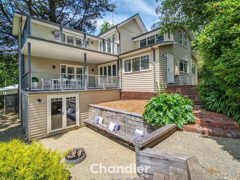 18 Morris Road, Upwey, VIC 3158