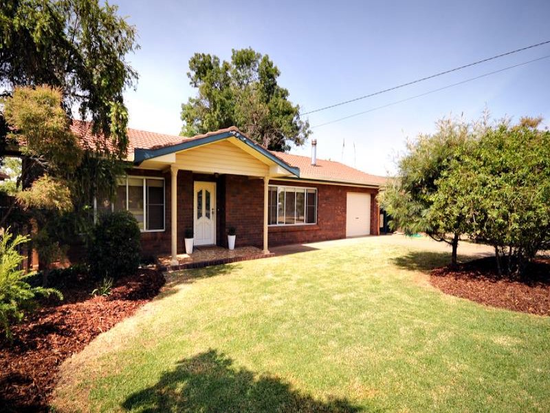 11 Opal St, Dubbo, NSW 2830 Property Details
