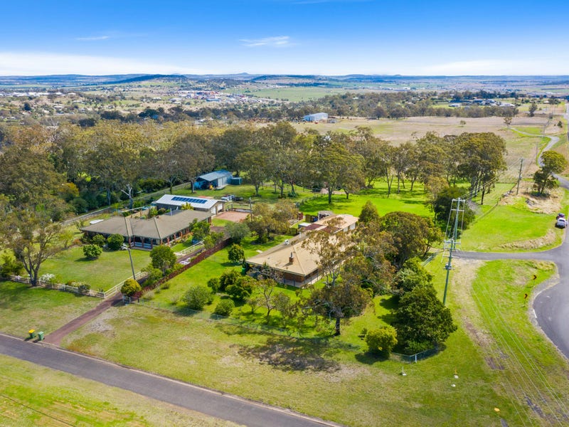 1 Moore Road, Torrington, Qld 4350 Property Details