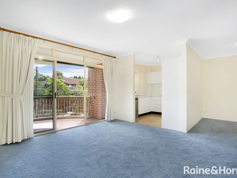26/2 Bellbrook Avenue, Hornsby, NSW 2077