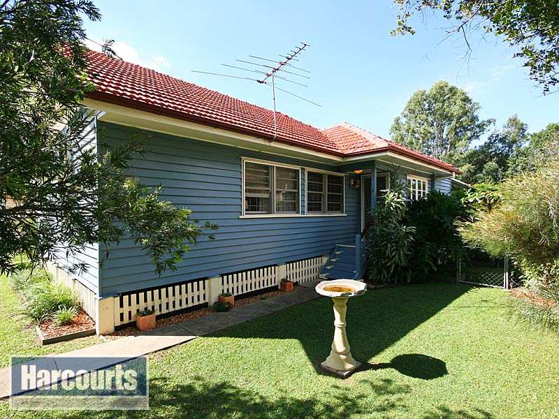 9 Doorey Street, Keperra, Qld 4054 Property Details