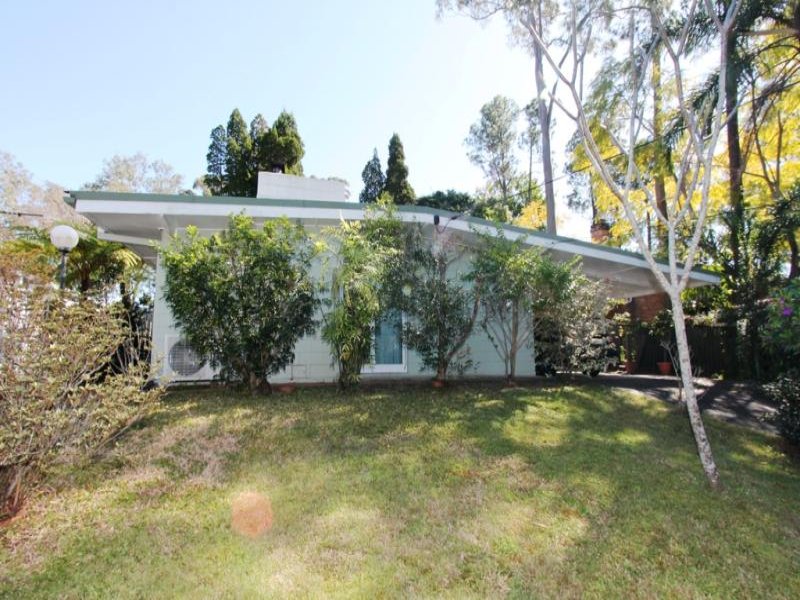 6 Gleneagle Street, Kenmore, Qld 4069 Property Details