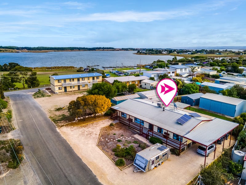 6 Edgewater Road, Clayton Bay, SA 5256
