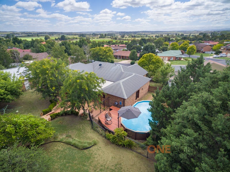 4 PRYCE PARADE, Abercrombie, NSW 2795 Property Details