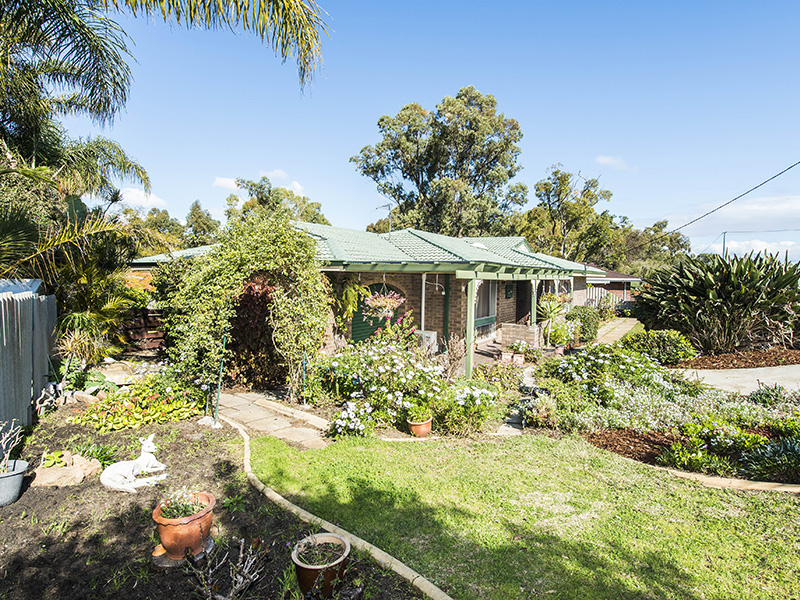 121 Coolibah Drive, Greenwood, WA 6024 Property Details