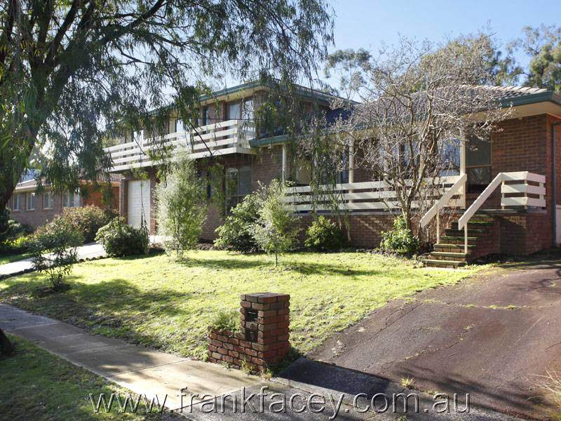 6 Linton Court, Berwick, Vic 3806 Property Details