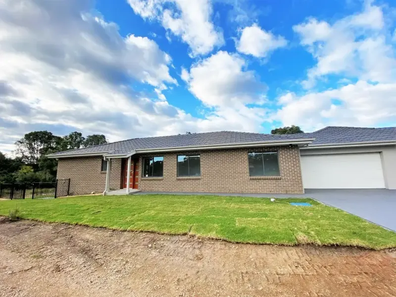 10B Menangle Road, Glen Alpine, NSW 2560