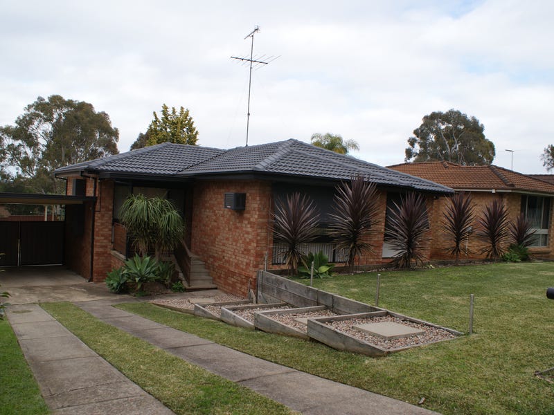 81 Faulkland Cres, Kings Park, NSW 2148