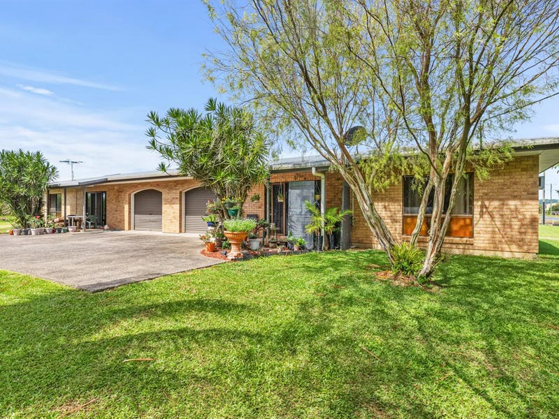 54 FLYING FISH POINT ROAD, Innisfail, Qld 4860