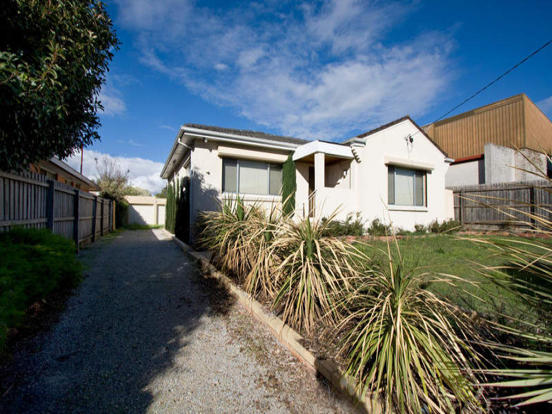 10 Mackie Road, Bentleigh East, VIC 3165
