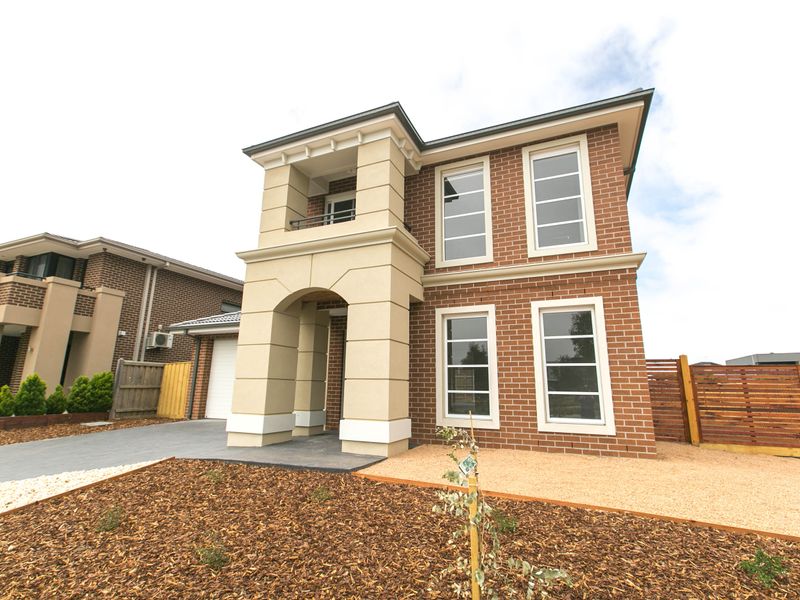 155 Featherbrook Drive, Point Cook, Vic 3030