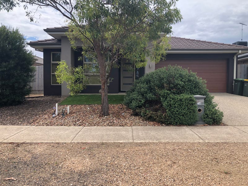 150 Warralily Boulevard, Armstrong Creek, VIC 3217